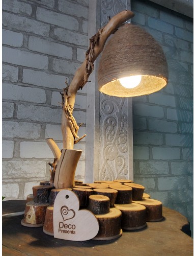 Дерев'яна настільна лампа зі спилів НЛ-14 для кафе