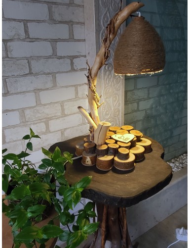 Дерев'яна настільна лампа зі спилів НЛ-14 для ресторану