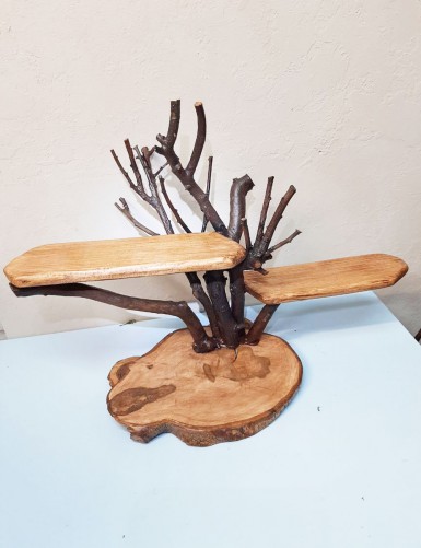 Дерев'яні дошки для подачі суші та випічки